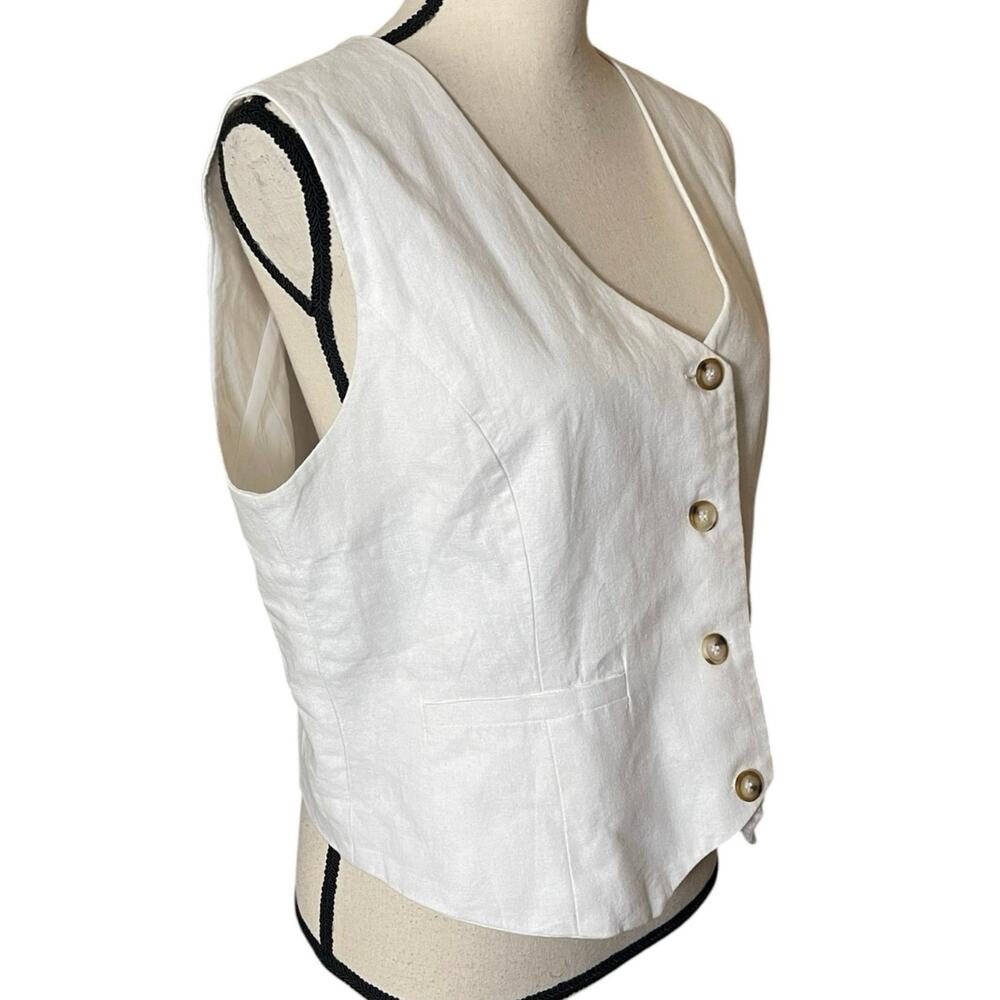 Tahari Linen Blend Button Vest Top Large White Minimalist Chic Coastal - Picture 3 of 9